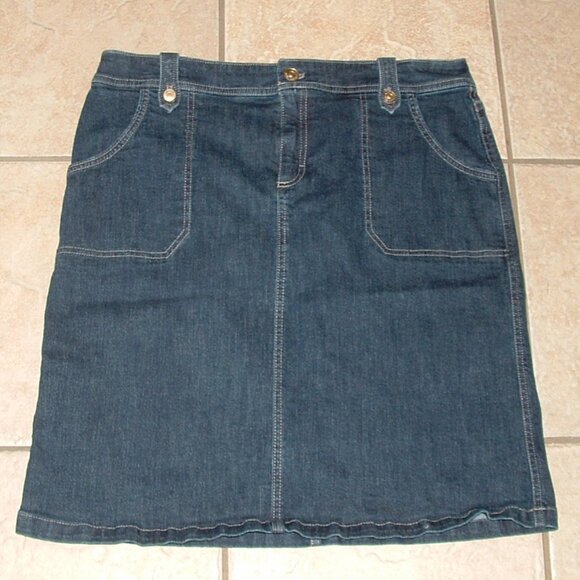 Izod Dresses & Skirts - LIKE NEW Denim Sz 12 Knee Length Stretchy Cotton Blue Jean Pencil Skirt Pockets